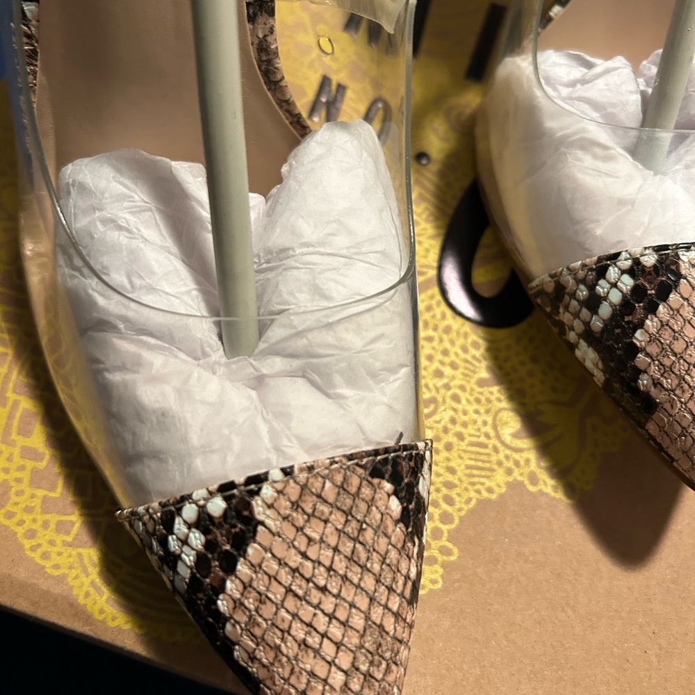 Mix No. 6 • Snakeskin and Clear Heels • 7M - Picture 5 of 8
